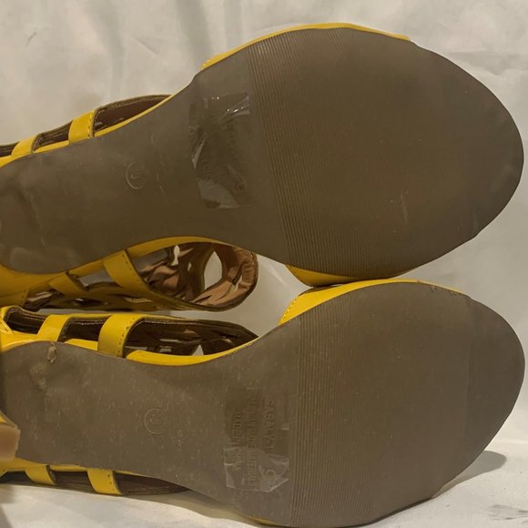 NEW DB DK Ladies Yellow Shoes - Picture 9 of 11